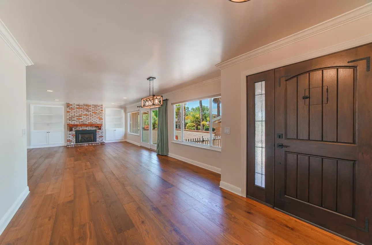 Salinas, California 93908, United States, 3 Bedrooms Bedrooms, ,3 BathroomsBathrooms,Residential,Active,201404