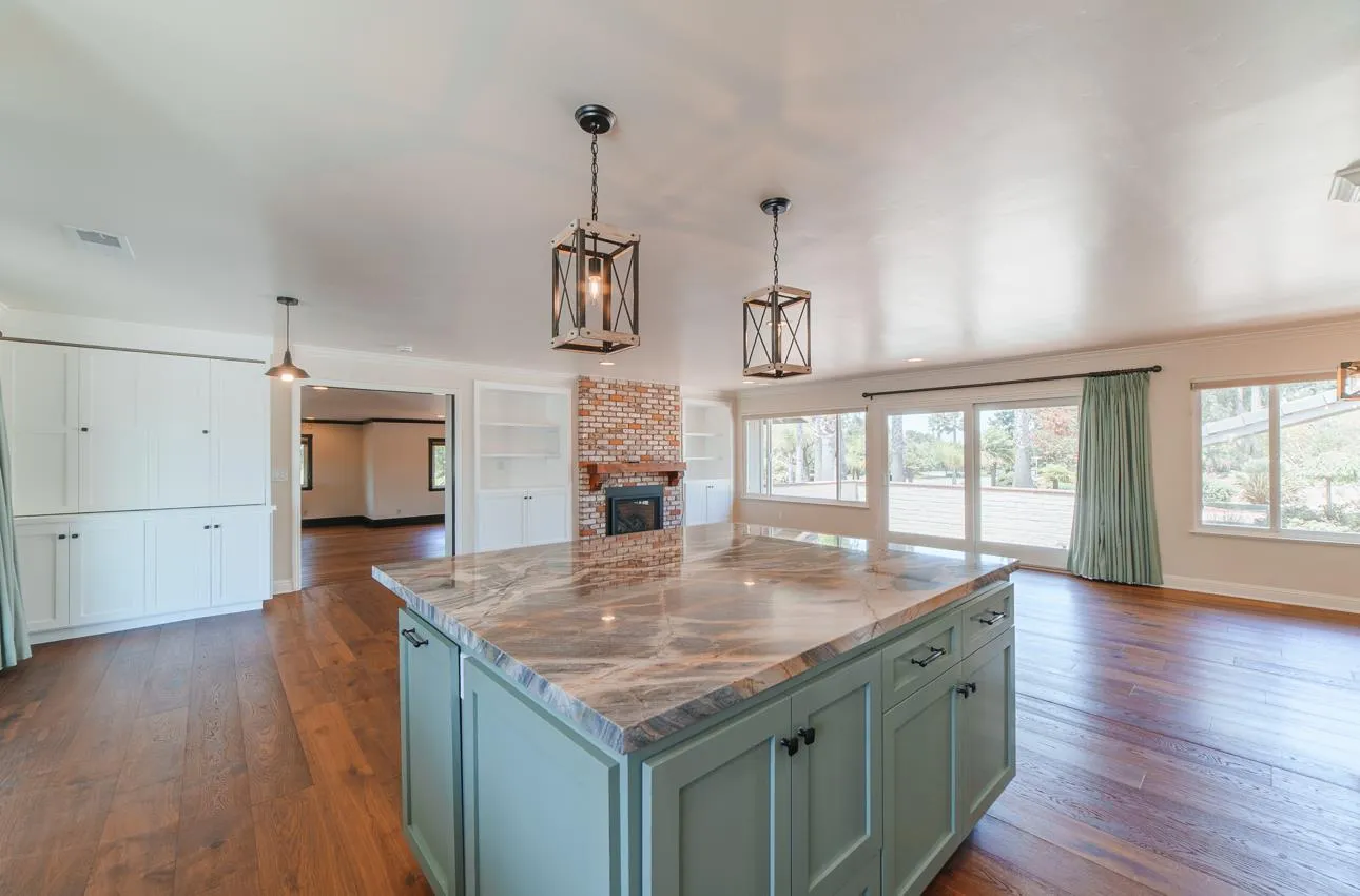 Salinas, California 93908, United States, 3 Bedrooms Bedrooms, ,3 BathroomsBathrooms,Residential,Active,201404