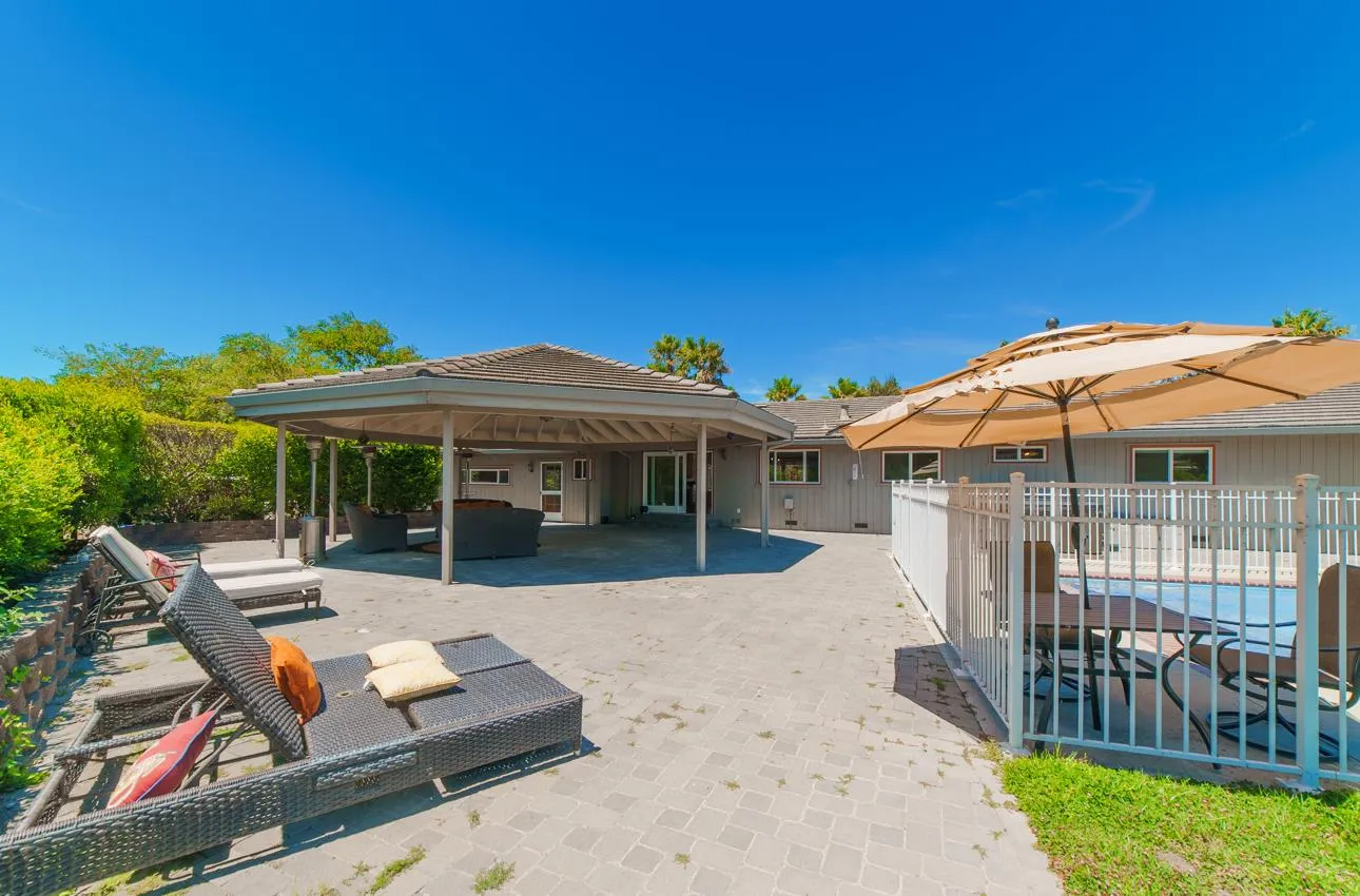 Salinas, California 93908, United States, 3 Bedrooms Bedrooms, ,3 BathroomsBathrooms,Residential,Active,201404