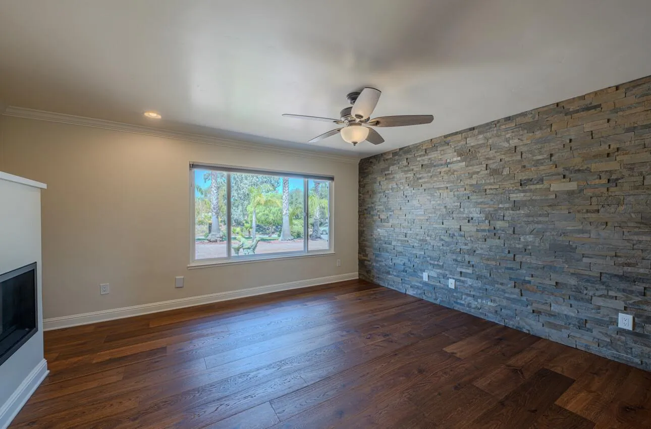 Salinas, California 93908, United States, 3 Bedrooms Bedrooms, ,3 BathroomsBathrooms,Residential,Active,201404