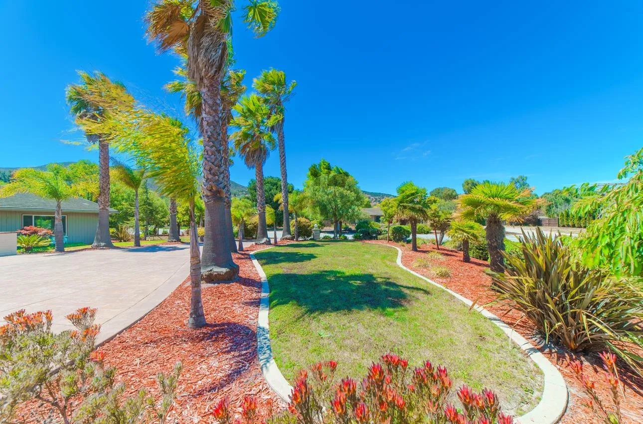 Salinas, California 93908, United States, 3 Bedrooms Bedrooms, ,3 BathroomsBathrooms,Residential,Active,201404