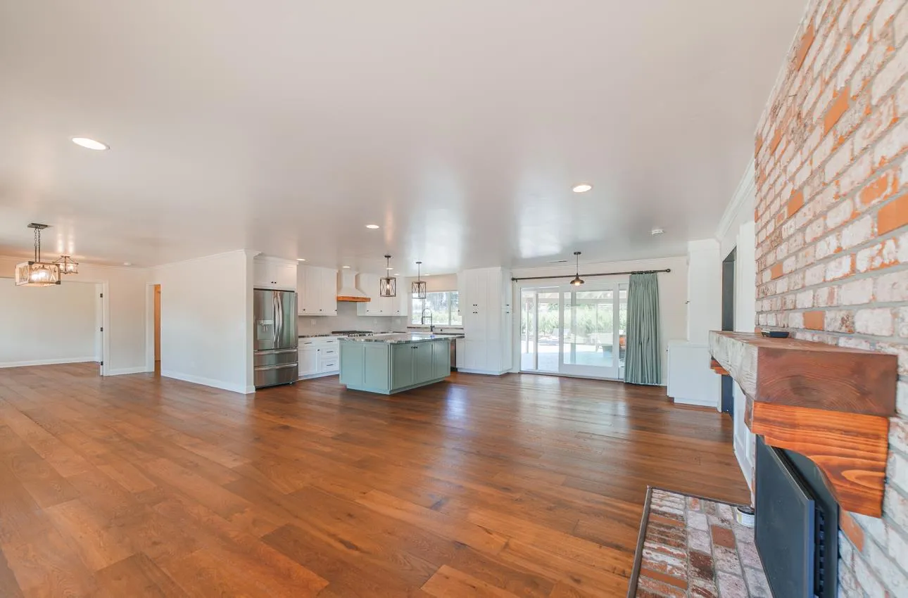 Salinas, California 93908, United States, 3 Bedrooms Bedrooms, ,3 BathroomsBathrooms,Residential,Active,201404