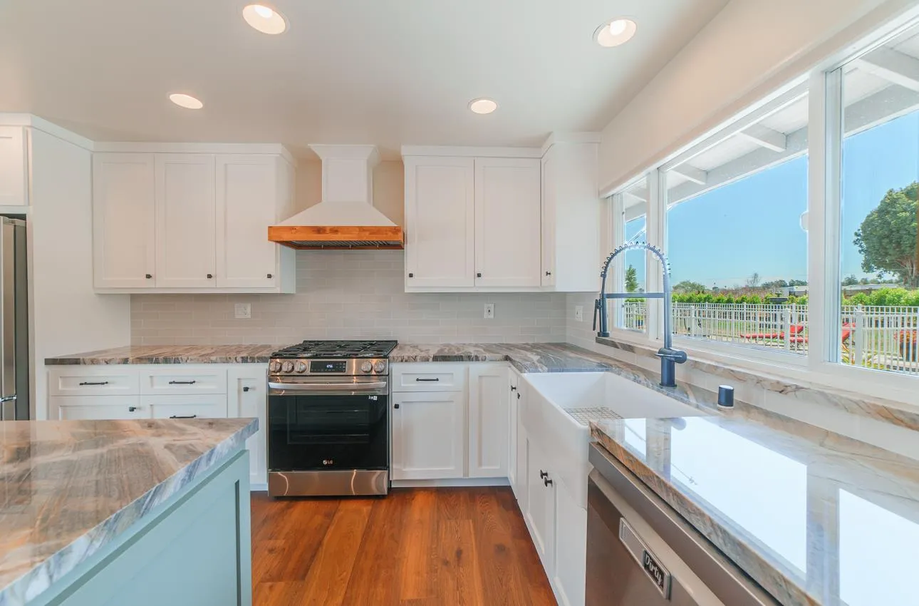 Salinas, California 93908, United States, 3 Bedrooms Bedrooms, ,3 BathroomsBathrooms,Residential,Active,201404