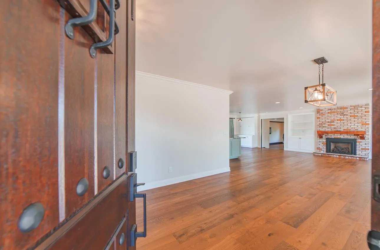 Salinas, California 93908, United States, 3 Bedrooms Bedrooms, ,3 BathroomsBathrooms,Residential,Active,201404