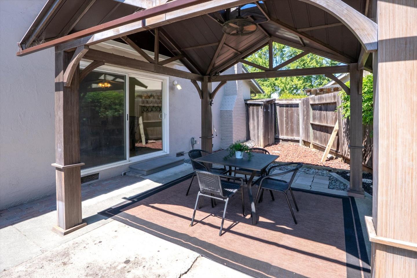 6706 San Anselmo Way