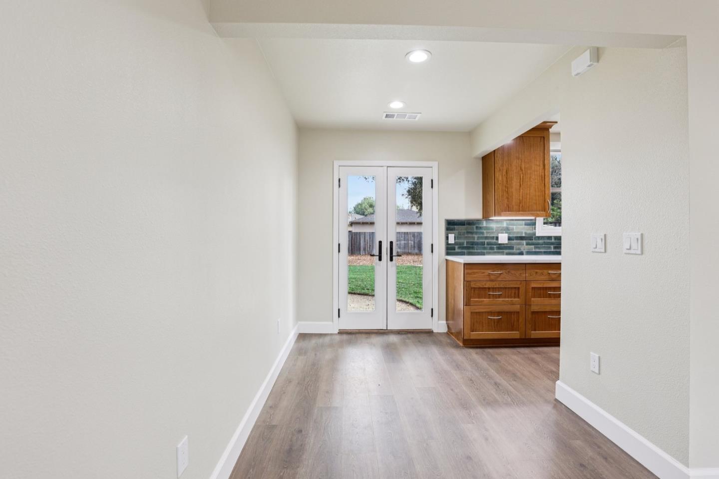 188 South Morrison Avenue