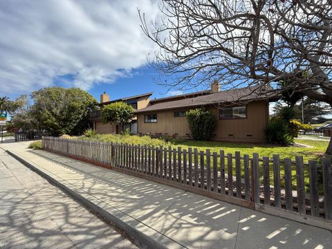 Photo of 300 Columbia Street, SANTA CRUZ, CA 95060 (MLS # ML82045786)