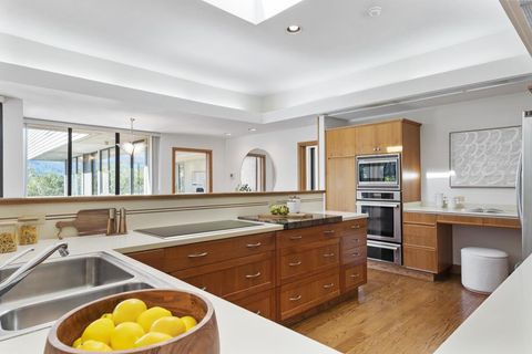 Tiny photo for 200 Cherokee Way, PORTOLA VALLEY, CA 94028 (MLS # ML82028480)