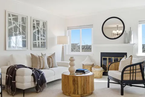 320 Peninsula Avenue Unit 409, San Mateo, CA 94401 - #: ML82030696