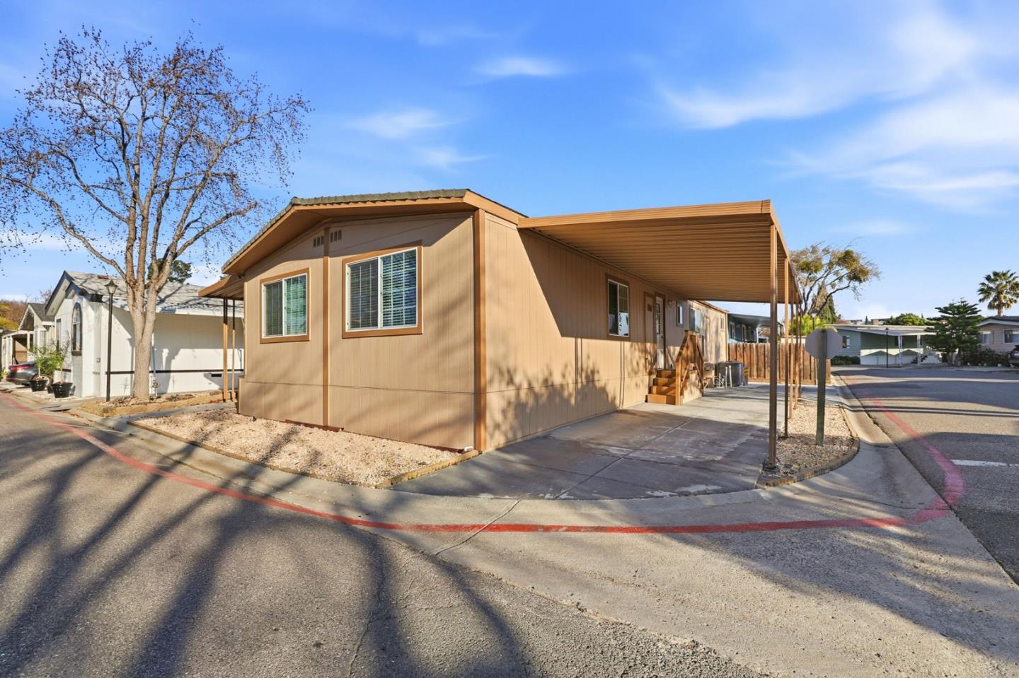 304 Los Encinos Street