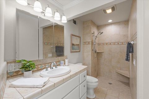 Tiny photo for 6535 Kings Place, GILROY, CA 95020 (MLS # ML82032416)