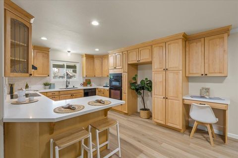 Tiny photo for 6535 Kings Place, GILROY, CA 95020 (MLS # ML82032416)