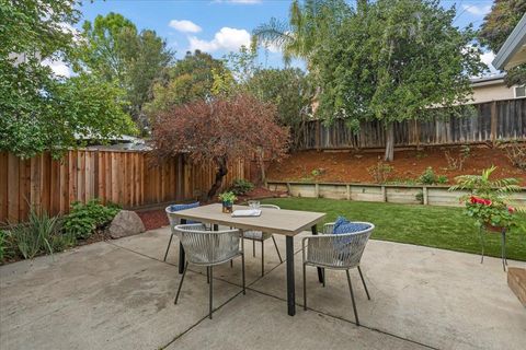 Tiny photo for 6535 Kings Place, GILROY, CA 95020 (MLS # ML82032416)