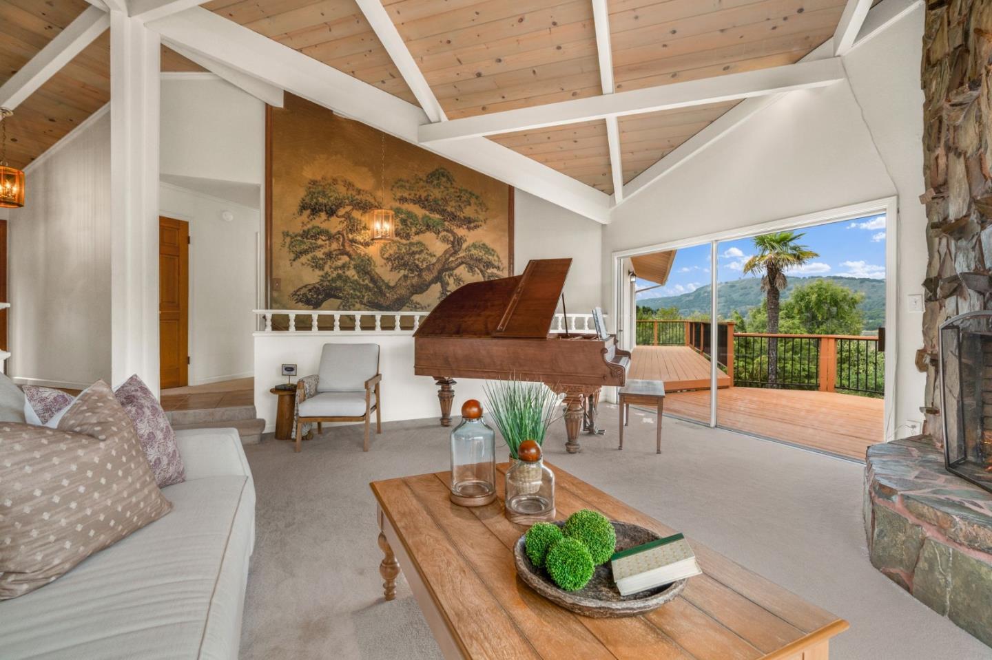 17121 Parkview Drive