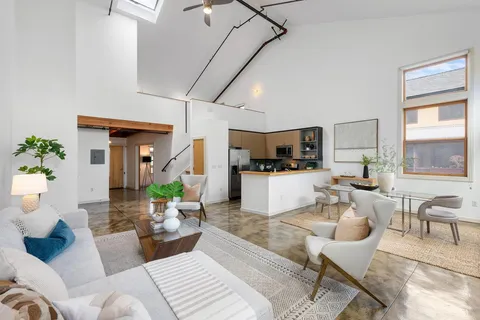 2875 Glascock Street Unit 203, Oakland, CA 94601 - #: ML81990901