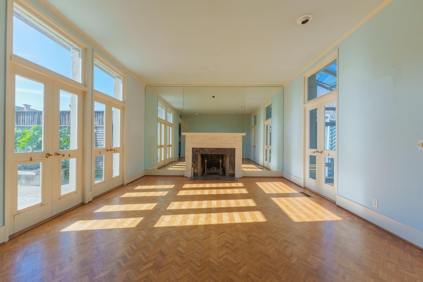 606 Central Avenue