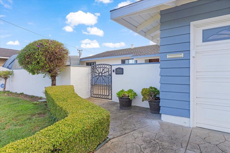 1814 Pescadero Drive