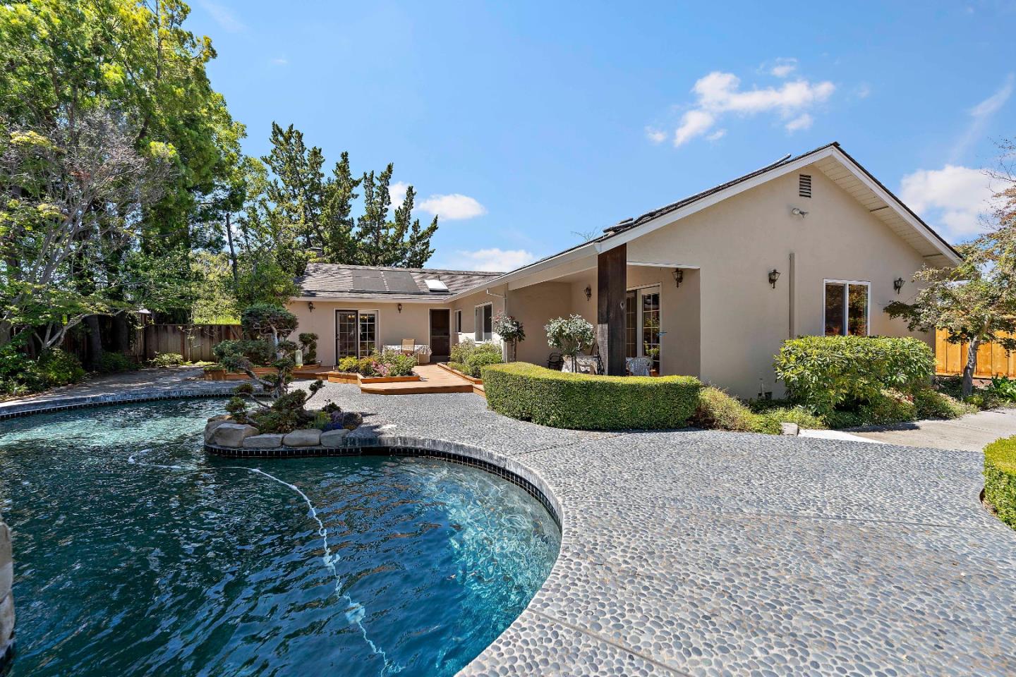 861 Riverside Drive