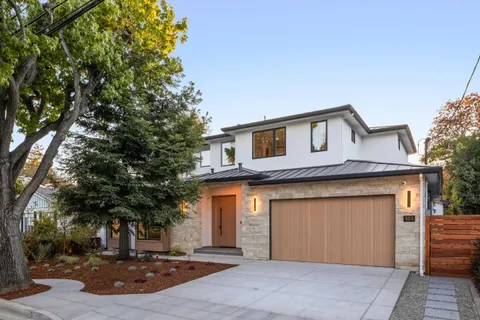 854 Cambridge Avenue, Menlo Park, CA 94025 - #: ML82047246