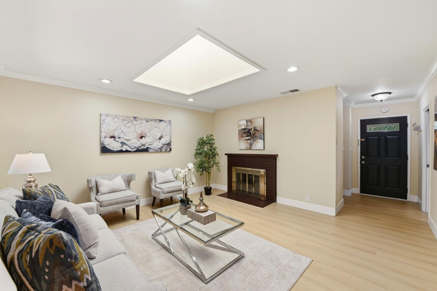 484 Ardis Avenue