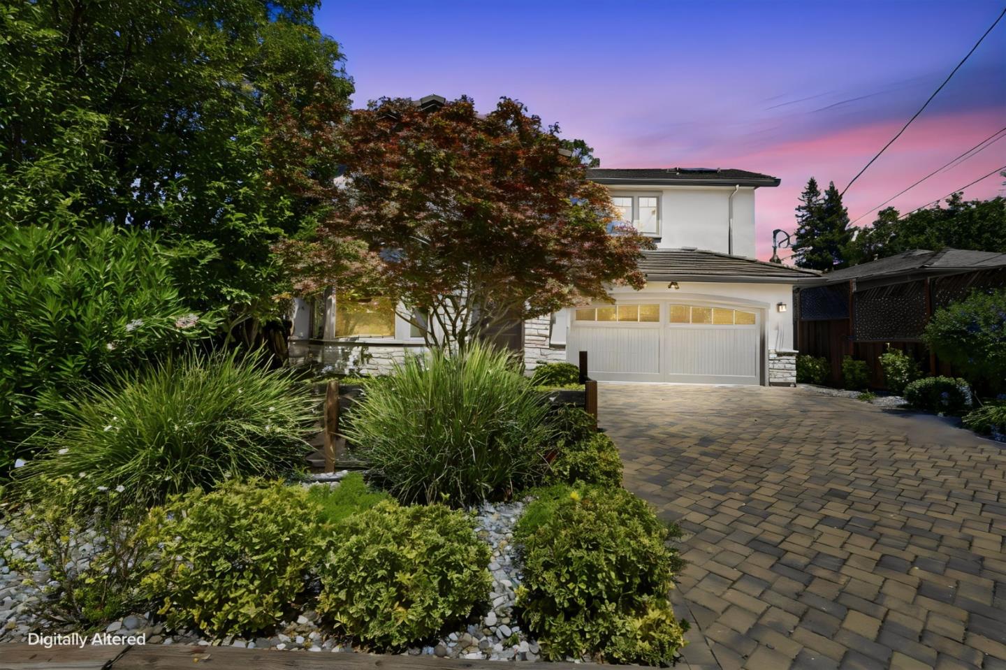 2025 Santa Cruz Avenue