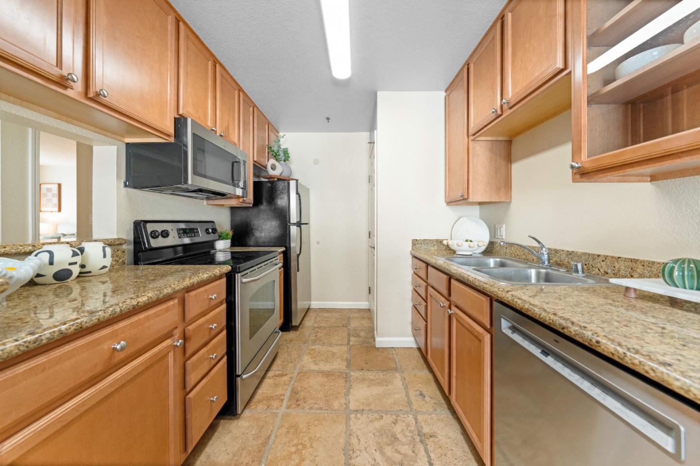 880 East Fremont Avenue 501