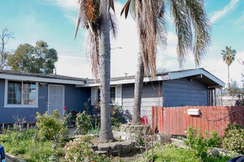 Tiny photo for 18940 Loree Avenue, CUPERTINO, CA 95014 (MLS # ML82036677)