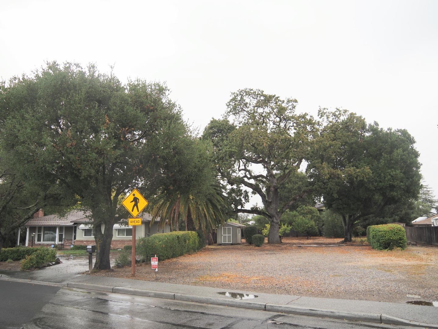 2139 Alameda De Las Pulgas