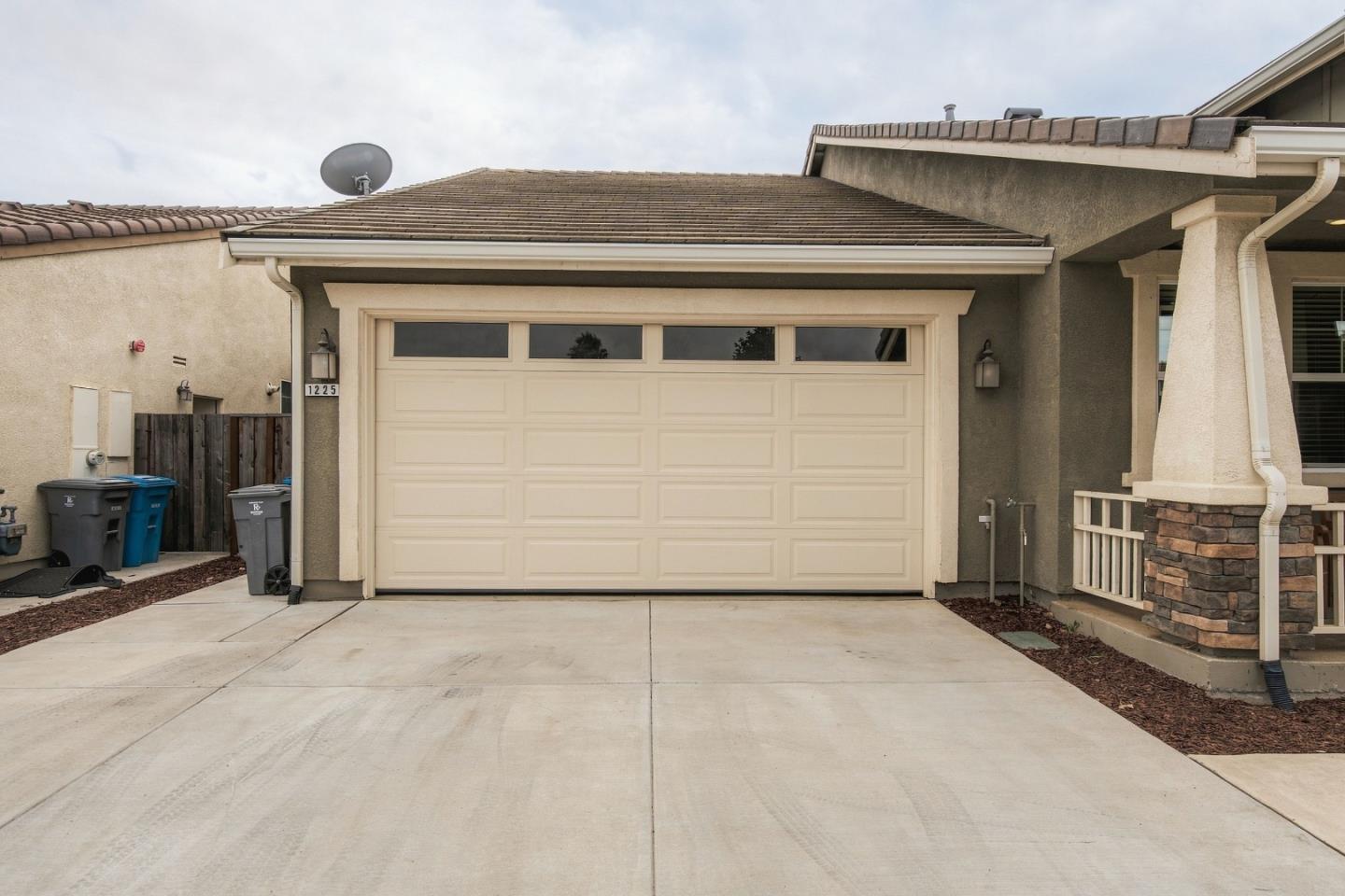1225 Steinbeck Drive