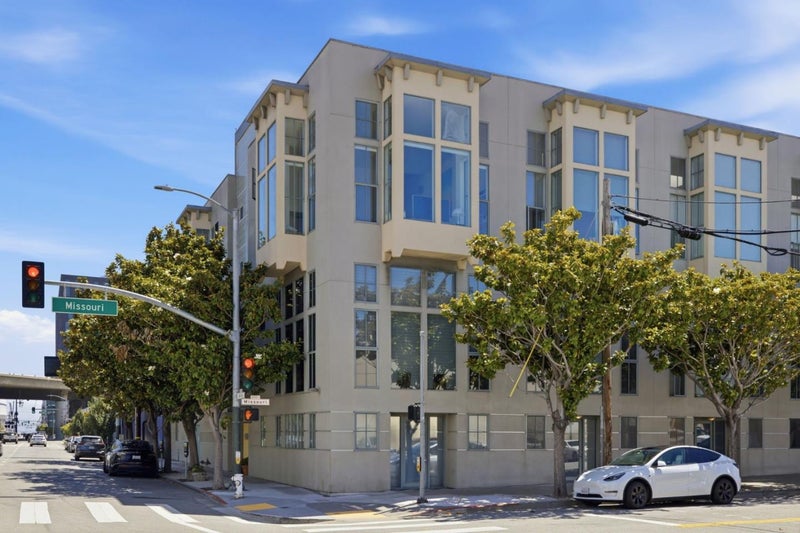999 16th Street 7