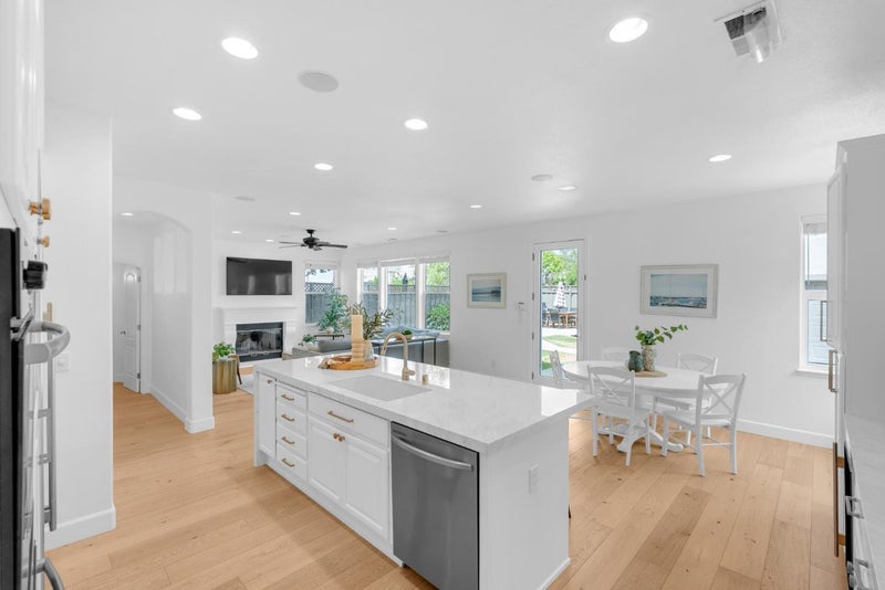 16845 Zinfandel Circle