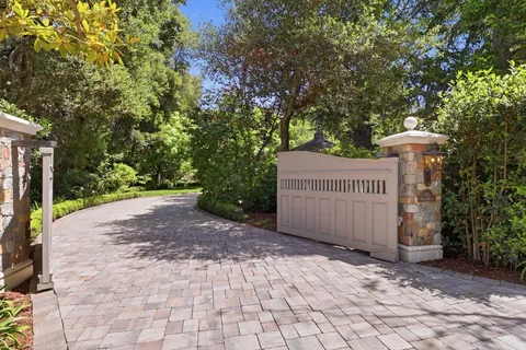 90 Holbrook Lane, Atherton, CA 94027 - #: ML82046922