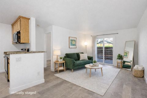 Photo of 102 Monte Verano Court, SAN JOSE, CA 95116 (MLS # ML82031585)