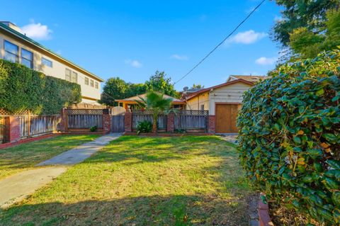 Photo of 1136 Nevada Avenue, SAN JOSE, CA 95125 (MLS # ML82026714)