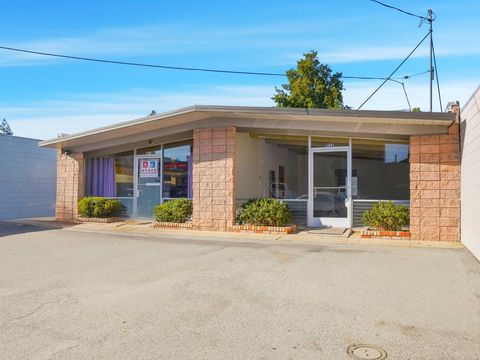 Photo of 932 Terminal Way, SAN CARLOS, CA 94070 (MLS # ML82029152)