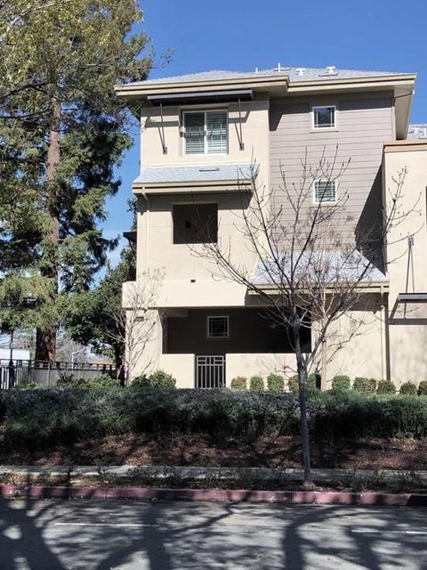 Featured picture for the property ML81963887