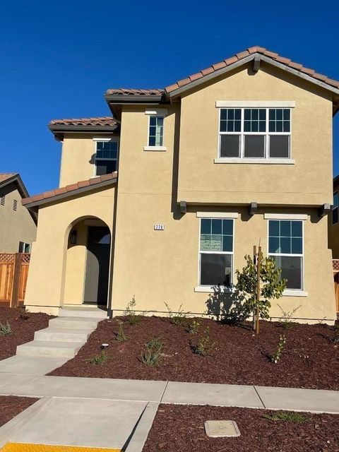 Tiny photo for 778 Livingston Avenue, KING CITY, CA 93930 (MLS # ML82026500)