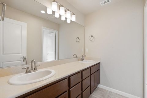 Tiny photo for 778 Livingston Avenue, KING CITY, CA 93930 (MLS # ML82026500)