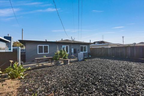 Tiny photo for 413 Ferndale Avenue, South San Francisco, CA 94080 (MLS # ML82028706)