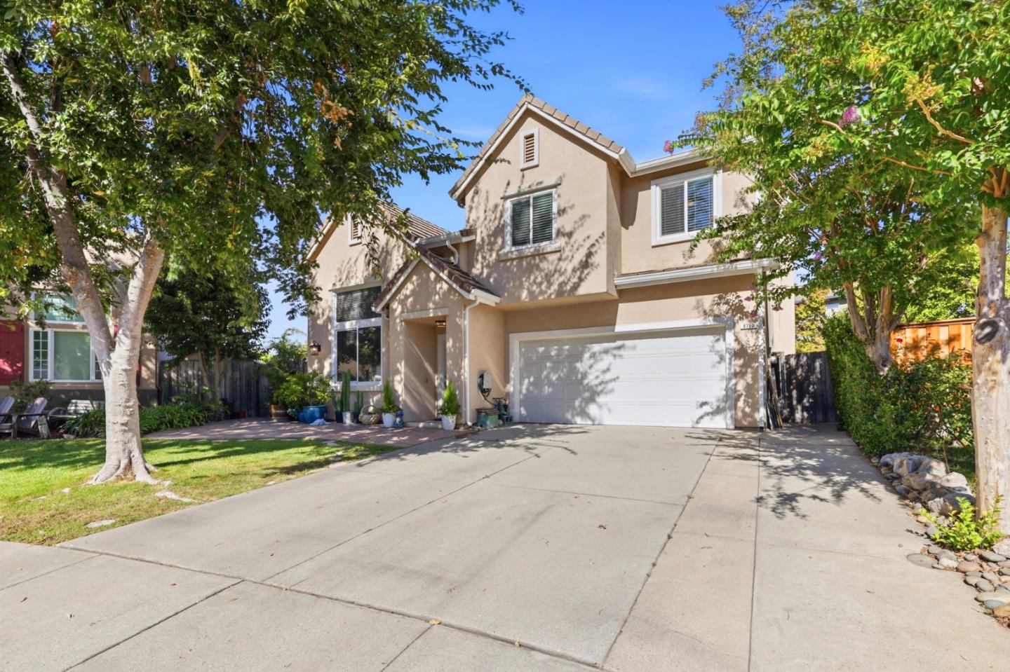 8790 Floral Street