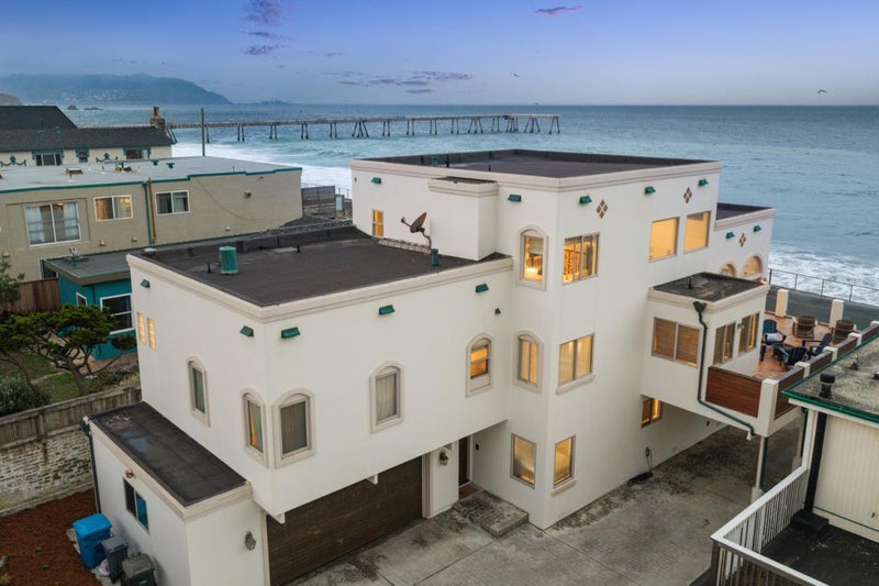 1669 Beach Boulevard