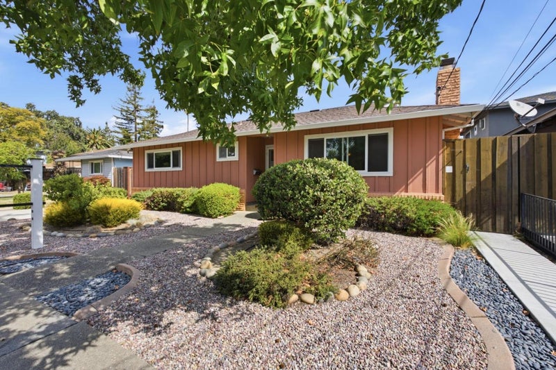 1519 Hawes Court