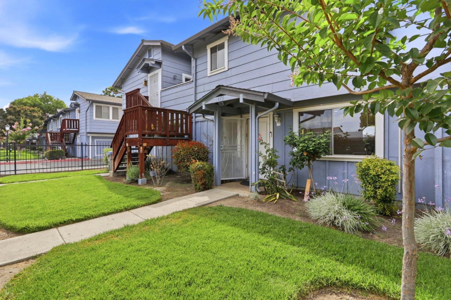 479 Carpentier Way