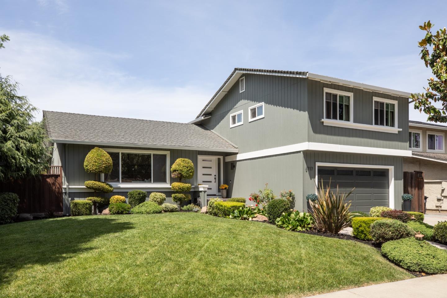 3717 Thousand Oaks Drive