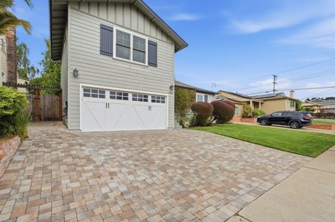 Tiny photo for 19113 San Miguel Avenue, CASTRO VALLEY, CA 94546 (MLS # ML82043388)