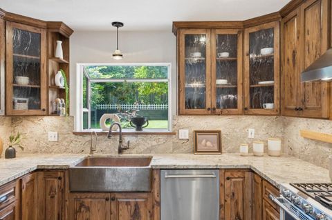 Tiny photo for 19113 San Miguel Avenue, CASTRO VALLEY, CA 94546 (MLS # ML82043388)