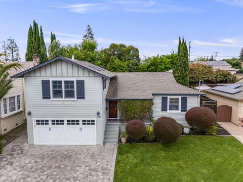 Tiny photo for 19113 San Miguel Avenue, CASTRO VALLEY, CA 94546 (MLS # ML82043388)