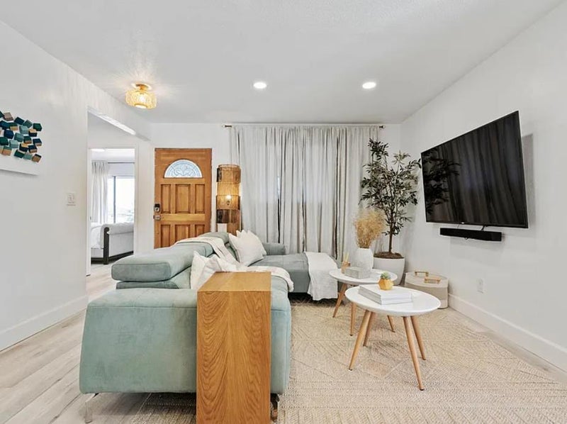 2902 Edenbank Court