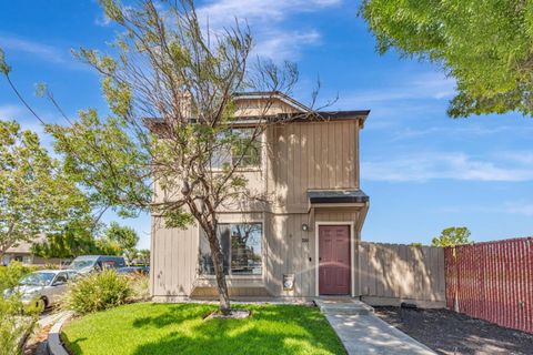 Photo of 200 Gibson Drive #36, Hollister, CA 95023 (MLS # ML82036879)