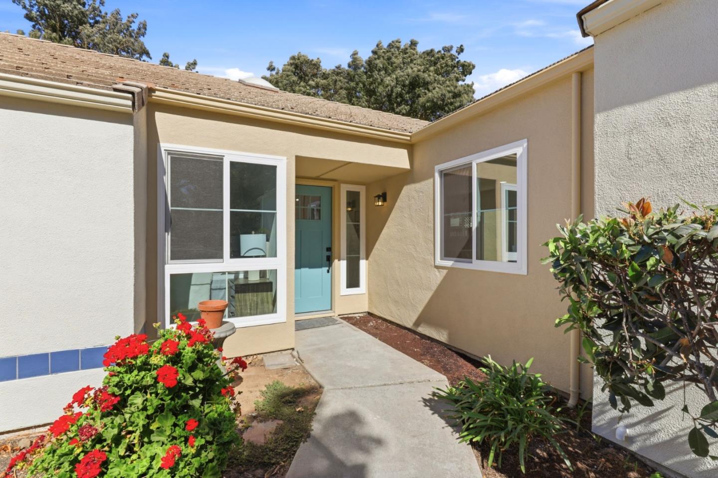 1385 Kelly Park Circle